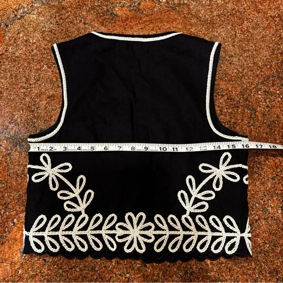 Maison d' Amelie Women Sz 2 Linen Blend Embroidered Floral Vest Black - Picture 5 of 6